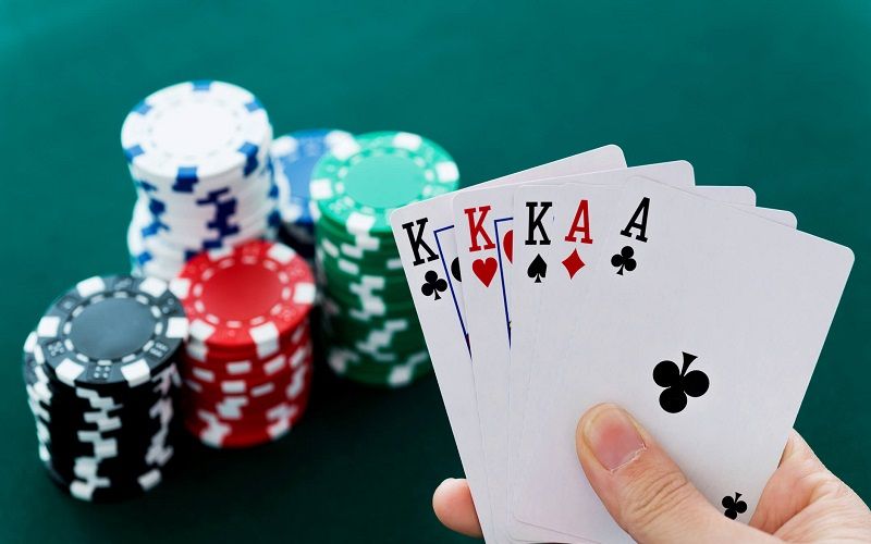 Tìm hiểu về game Poker 5 lá là gì?